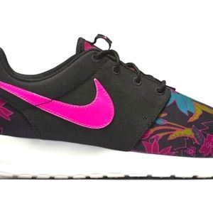 Nike Pink Women’s Athletic Shol Floral Black Blue Pink Lightweight, Sz 9